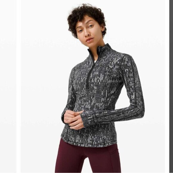 Lululemon Run Briskly 1/2 Zip - 6 - Picture 1 of 9
